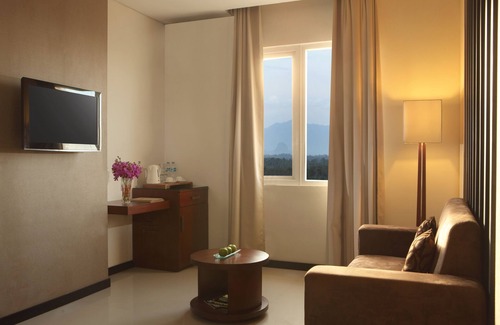 Bengkulu Hotel | Discover Comfort at Hotel Santika Bengkulu with Pool & Spa