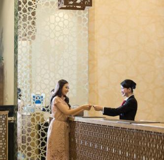 Gresik Hotel | Relax at Hotel Santika Gresik: Family-Friendly & Pool