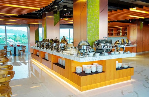 Ambon Hotel | Relax at Hotel Santika Premiere Ambon with Pool & Dining
