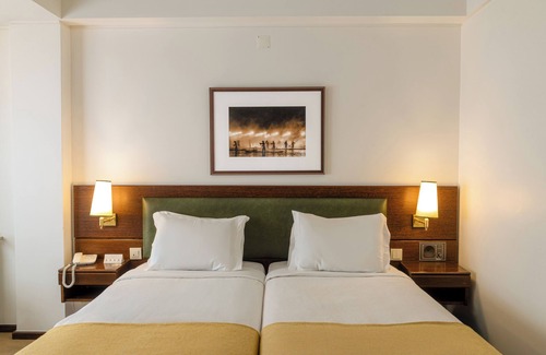 Fatima Hotel | Discover Hotel Sao Jose: 4-Star Comfort with Spa & Dining