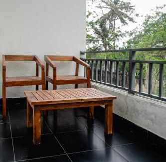 Mahasenpura Hotel | Discover Hotel Sapid Luck: Yala Safari with Breakfast & Kids' Fun