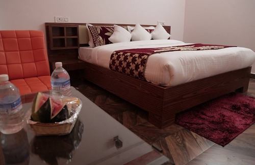 Shamshi Hotel | Relax at Hotel Sarla Regency with Spa and Family Amenities