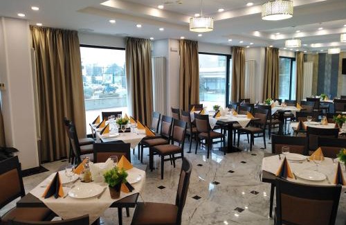 Deva Hotel | Discover Hotel Sarmis: Family-Friendly with Breakfast
