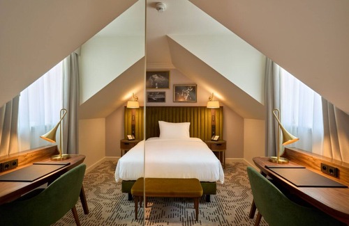 Old Town Hotel | Experience Elegance at Hotel Saski Krakow, Curio Collection