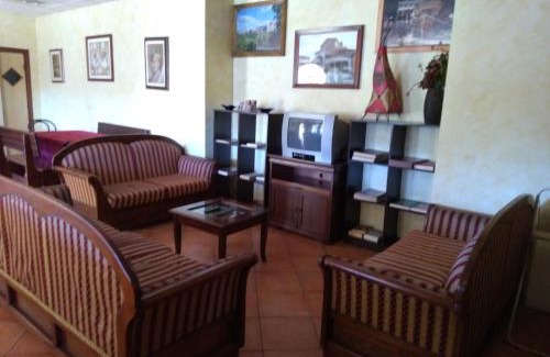 Civita Castellana Hotel | Discover Hotel Sassacci: Pet-Friendly Retreat with Top Amenities