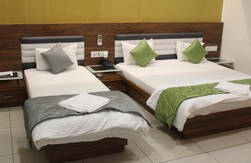 Kalol Hotel | Comfortable Stay at Hotel Satkar Chhatral with Breakfast
