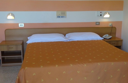 Chianciano Terme Hotel | Discover Hotel Saturno: Top-Rated Stay with Pool & Dining