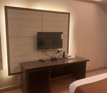 Kanpur Hotel | Discover Comfort at Hotel SB Castle with Family-Friendly Amenities