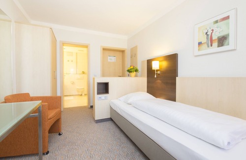 Bruchsal Hotel | Elegant Hotel Scheffelhöhe: 4-Star Comfort and Spa Retreat