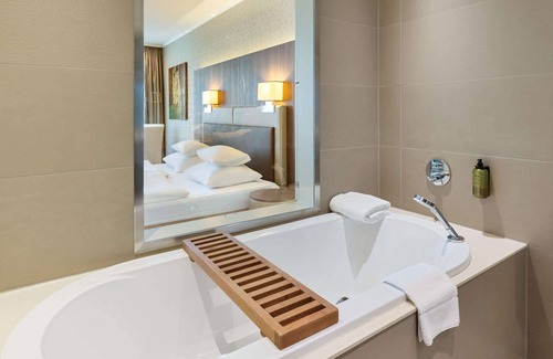 Innere Stadt Hotel | Elegant Hotel Schillerpark Linz with Spa and Restaurant