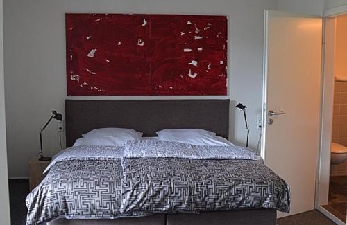 Hannoversch Munden Hotel | Discover Comfort at Hotel Schlafschön - Pet Friendly & Family-Ready