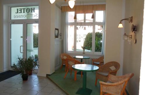 Seebad Bansin Hotel | Tranquil Oceanfront Retreat at Hotel Schloonsee Garni