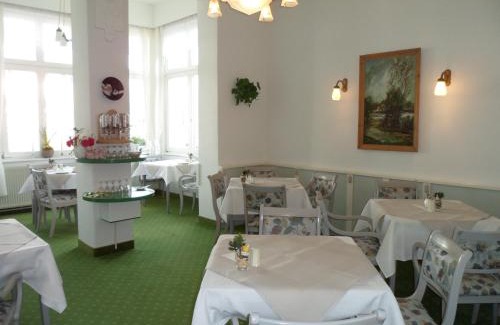 Seebad Bansin Hotel | Tranquil Oceanfront Retreat at Hotel Schloonsee Garni