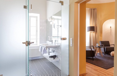 Leopoldskron-Moos Hotel | Experience Elegance at Hotel Schloss Leopoldskron - 9.2 Rating