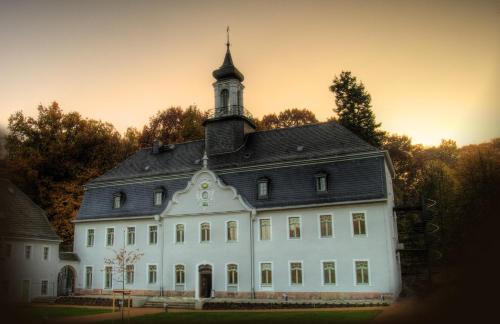 Rabenstein Hotel | Discover Hotel Schloss Rabenstein: 4-Star Family Retreat