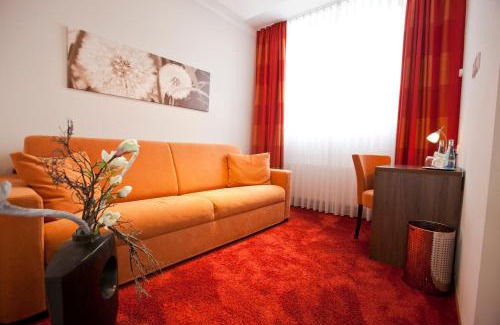 Meppen Hotel | Discover Hotel Schmidt am Markt: Pet-Friendly & Family-Ready