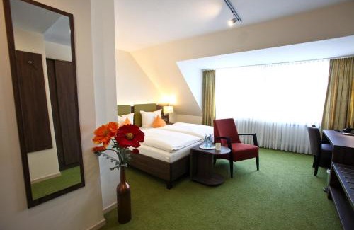 Meppen Hotel | Discover Hotel Schmidt am Markt: Pet-Friendly & Family-Ready