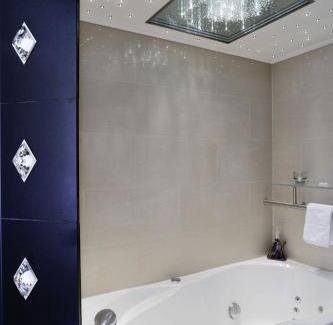 Innsbruck City Centre Hotel | Discover 4-Star Hotels in Austria: Pet and Child Friendly