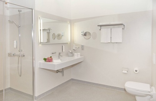 Jena-Zentrum Hotel | Inviting Stay at Hotel Schwarzer Bär with Family Amenities