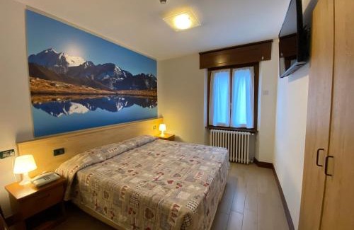 Temu Hotel | Relaxing Retreat at Hotel Sciatori with Spa & Hot Tub