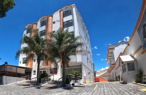 Tlaxcala Hotel | Elegant Hotel Señorial Tlaxcala with Pool & Family Amenities