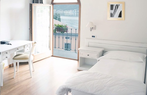 Sarnico Hotel | Relaxing Retreat at Hotel Sebino with Spa and Breakfast