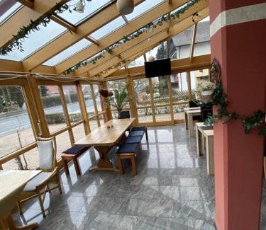 Grossenseebach Hotel | Pet-Friendly Retreat at Hotel Seebach with Breakfast Included
