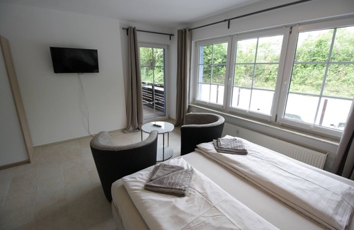 Groemitz Hotel | Inviting Hotel Seebrise Grömitz: Child-Friendly & Breakfast Included