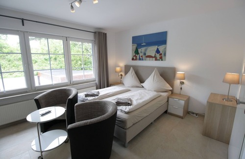 Groemitz Hotel | Inviting Hotel Seebrise Grömitz: Child-Friendly & Breakfast Included