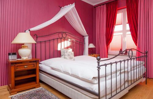 Zwenkau Hotel | Discover Hotel Seehof Leipzig: Pet-Friendly Oceanfront Retreat