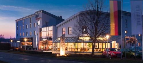 Zwenkau Hotel | Discover Hotel Seehof Leipzig: Pet-Friendly Oceanfront Retreat