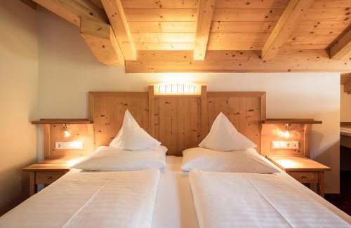 Santa Valburga Hotel | Discover Comfort at Hotel Seerast: Pet-Friendly & Spa