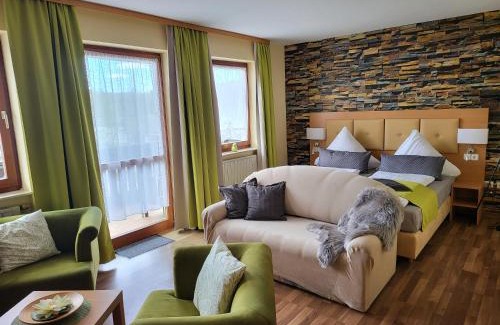 Nohfelden Hotel | Relaxing Hotel Seerose Bostalsee with Breakfast Included