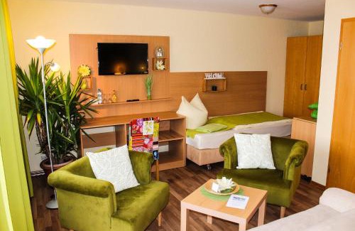 Nohfelden Hotel | Relaxing Hotel Seerose Bostalsee with Breakfast Included