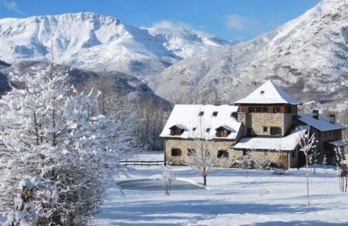 Benasque Hotel | Oceanfront Retreat: Hotel Selba d'Ansils, Rated 9.7/10