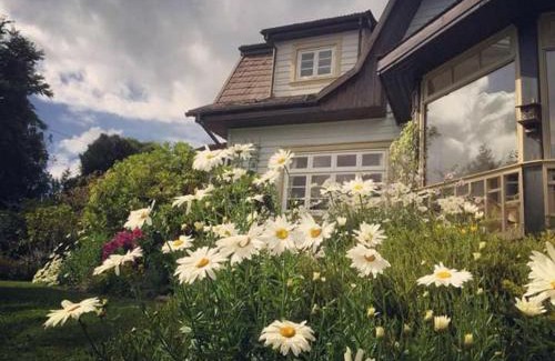 Frutillar Hotel | Exceptional Hotel Serenade de Franz Schubert with Breakfast