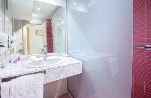 Cala Hotel | Relaxing Stay at Hotel Servigroup Torre Dorada with Spa & Pool