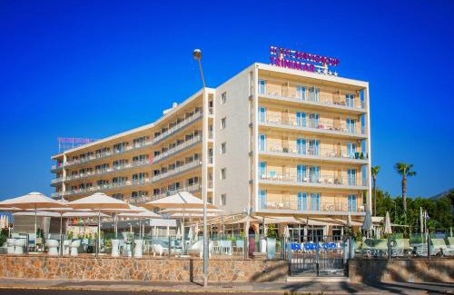 Benicassim Hotel | Oceanfront Bliss at Hotel Servigroup Trinimar - 4 Stars