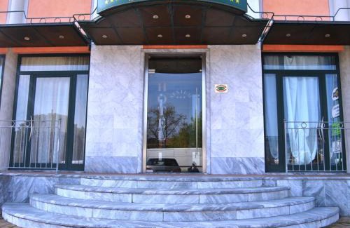 Cascine-La Croce Hotel | Discover Pet-Friendly Comfort at Hotel Sextum