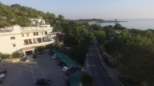 Mandrione Hotel | Family-Friendly Hotel Sfinalicchio with Private Beach Access