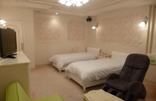 Kadena-cho Hotel | Family-Friendly Retreat at Hotel Sha La La - Rated 8/10