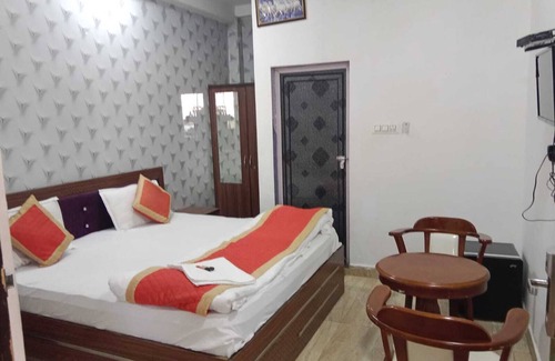Raebareli Hotel | Budget-Friendly Getaway at Hotel Shalimar Palace