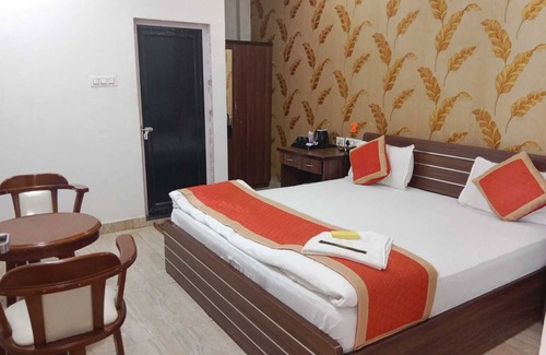 Raebareli Hotel | Budget-Friendly Getaway at Hotel Shalimar Palace
