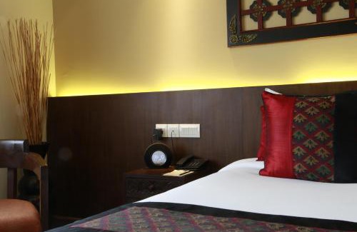 Kathmandu Hotel | Hotel Shambala: Oceanfront Bliss with Spa & Pool Access