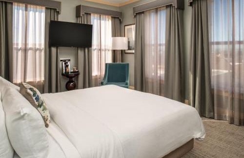 Downtown Berkeley Hotel | Discover Hotel Shattuck Plaza: Pet-Friendly & Highly Rated