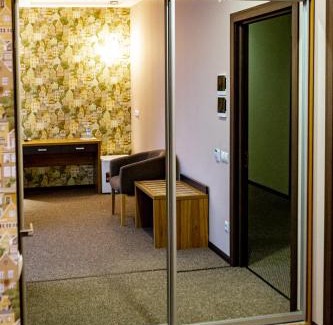 Kirovograd Hotel | Explore Hotel Shengen: Family-Friendly with Pool & Spa