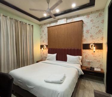 Indore Hotel | Hotel Shiv Chhaya