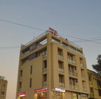 Rajkot Hotel | Discover Comfort at Hotel Shiv Shakti - Family-Friendly Stay