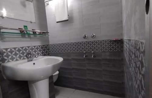 Dhaka Hotel | Cozy Hotel Shopno Nibash: Pet-Friendly & Child-Friendly Stay