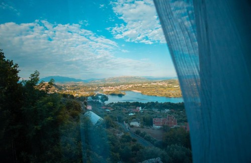 Zues Hotel | Relax at Hotel Shpija e Gjyshit with Pool and Ocean Views